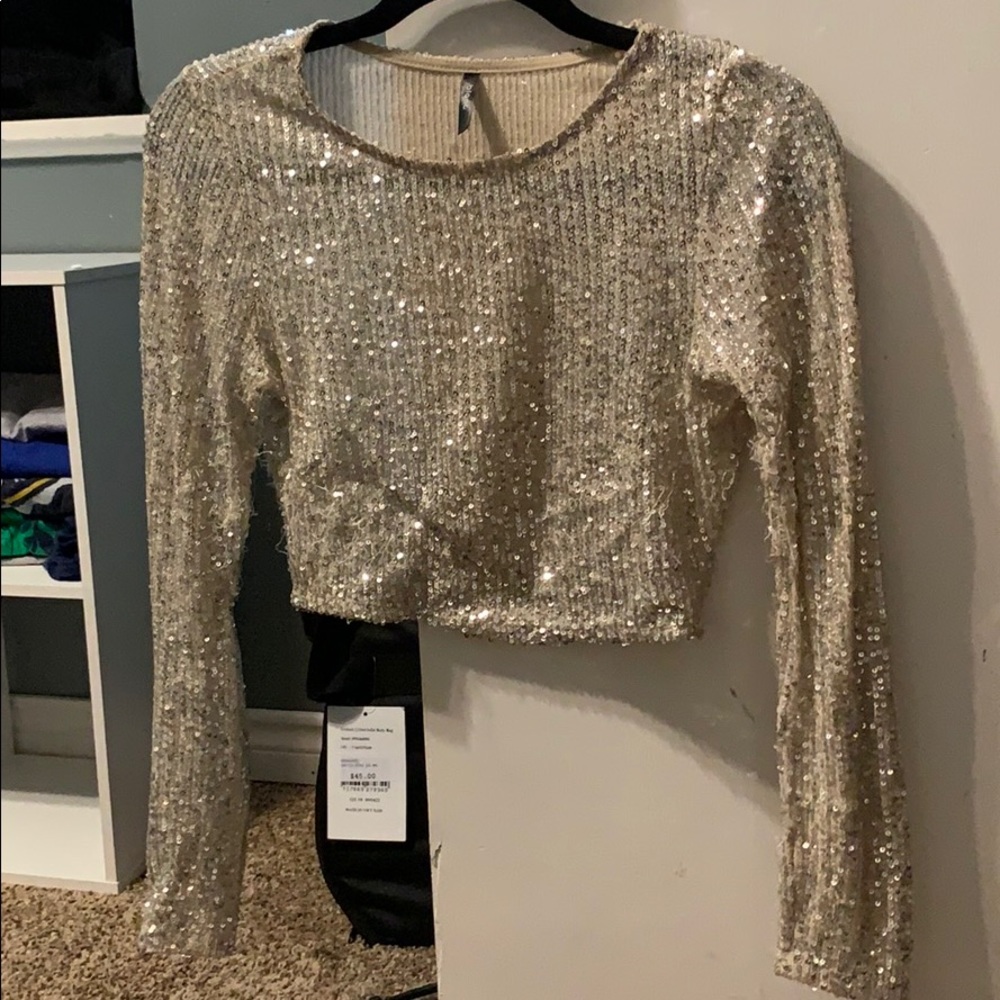 Sequin long sleeve crop top